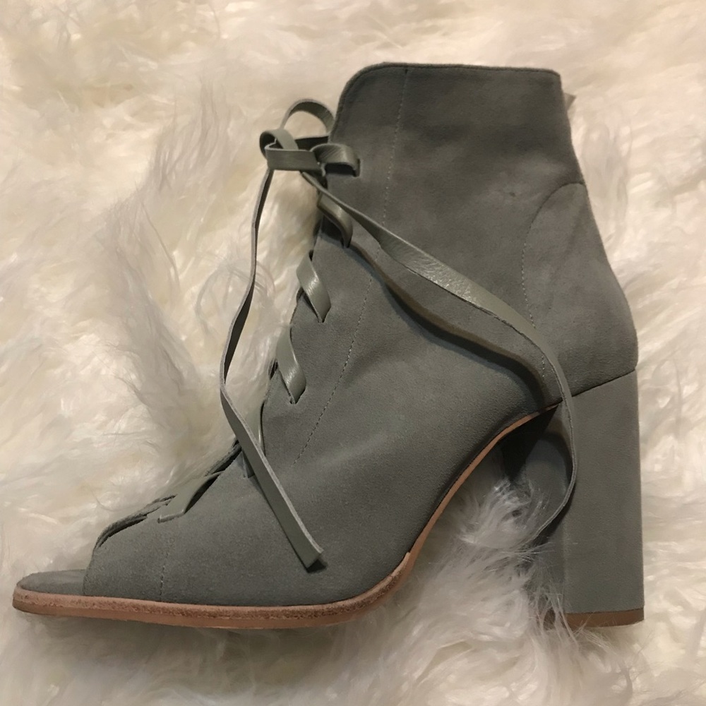 Chinese laundry lace up heel